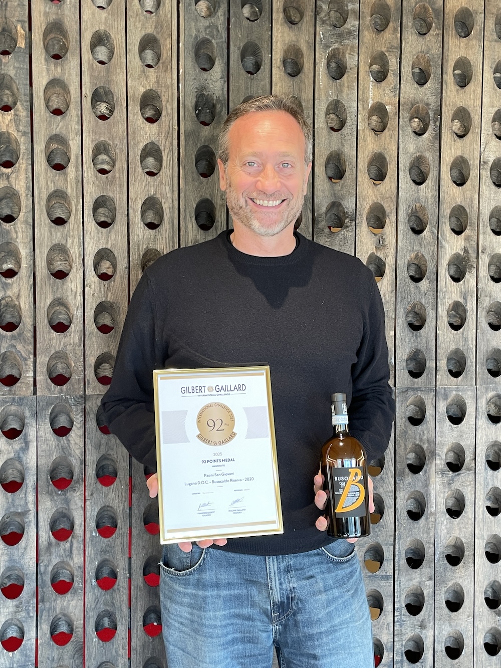 Paulo Pasini avec son Busocaldo Riserva 2020, not&eacute; 92/100 lors des d&eacute;gustations du Gilbert & Gaillard International Challenge