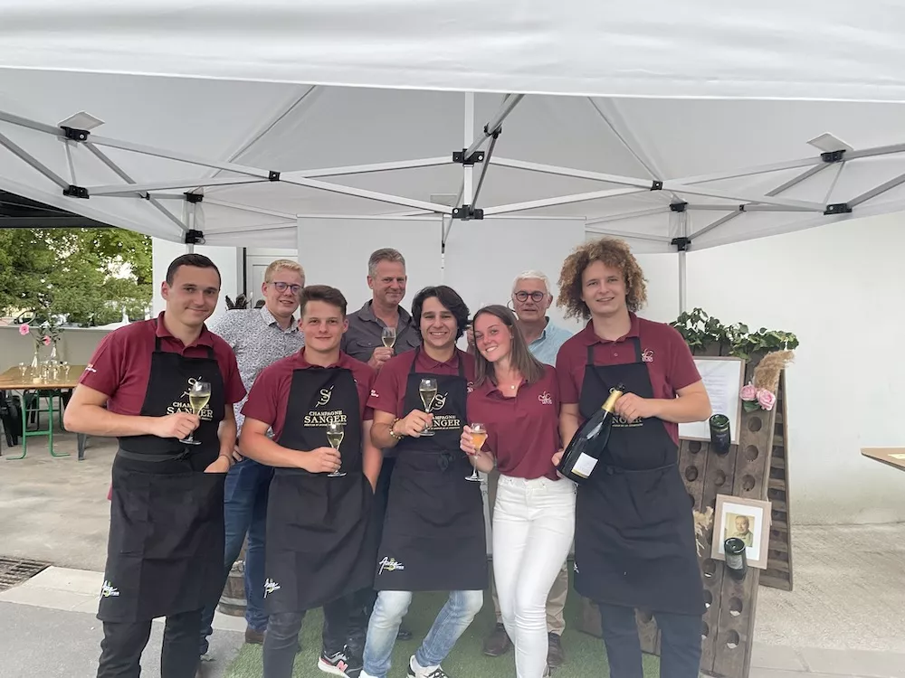 Students and teachers at the avize viticulture college