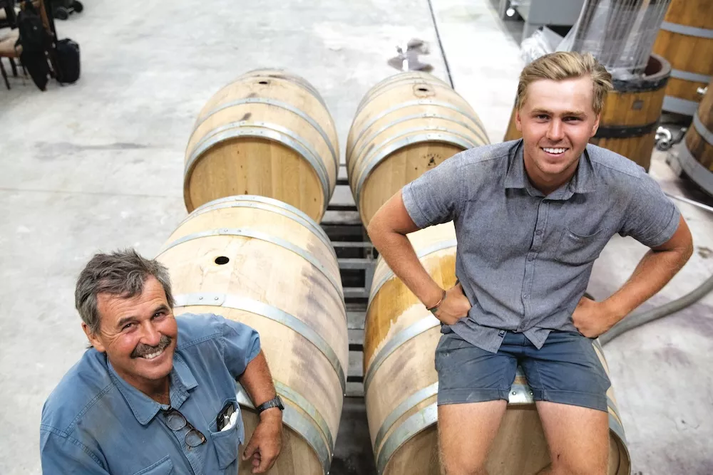 Willie Dreyer, propriétaire de Leeuwenkuil Family Vineyards, et Willie Dreyer Jnr.