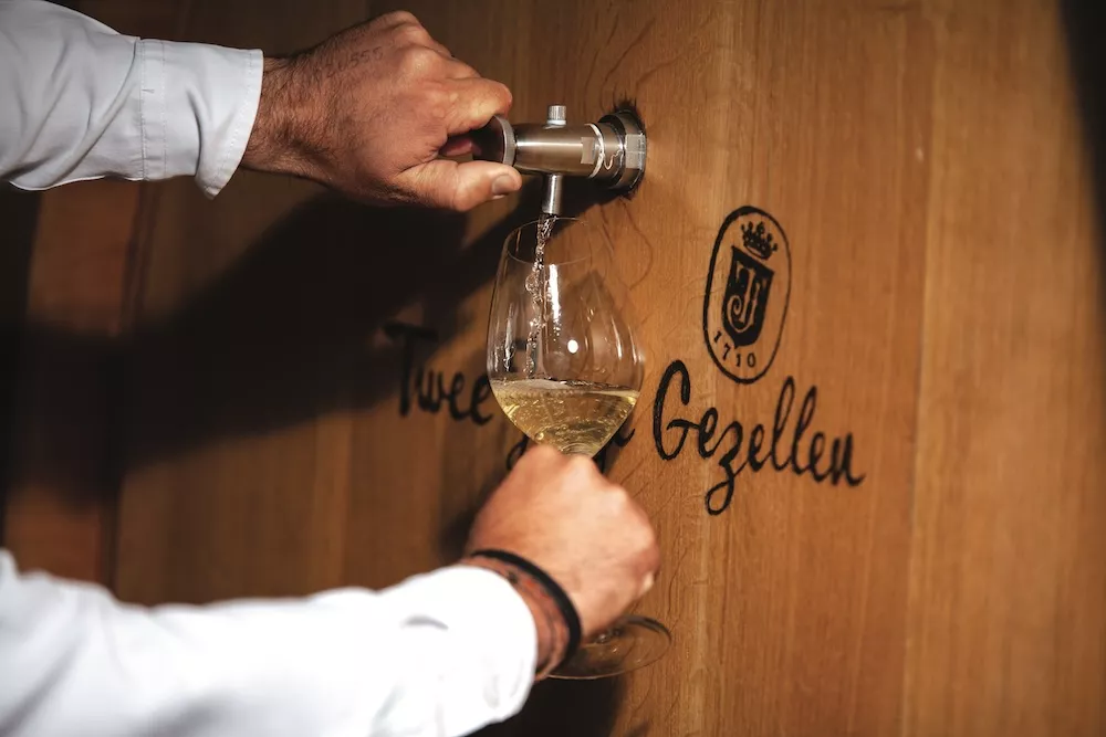 Discovering the Elegance of South African Cap Classique
